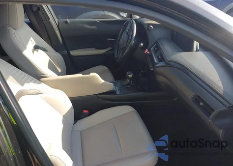 2019 Lexus Ux 200 из США, поврежденный, VIN JTHY3JBH6K2002084